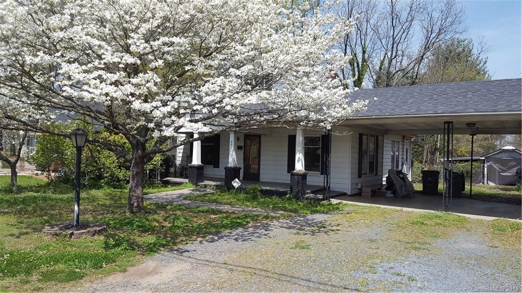 206 Bethpage Rd., Kannapolis, NC 28081