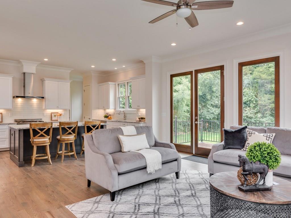 214 Livingston Dr., Charlotte, NC 28211