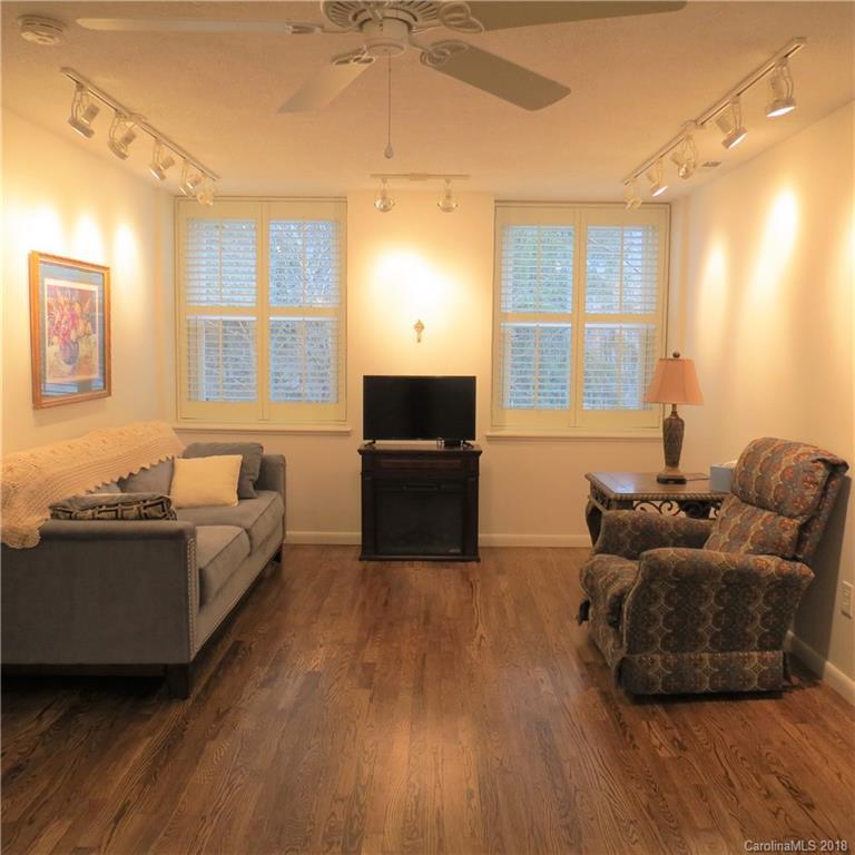 622 Haywood St. #103, Waynesville, NC 28786