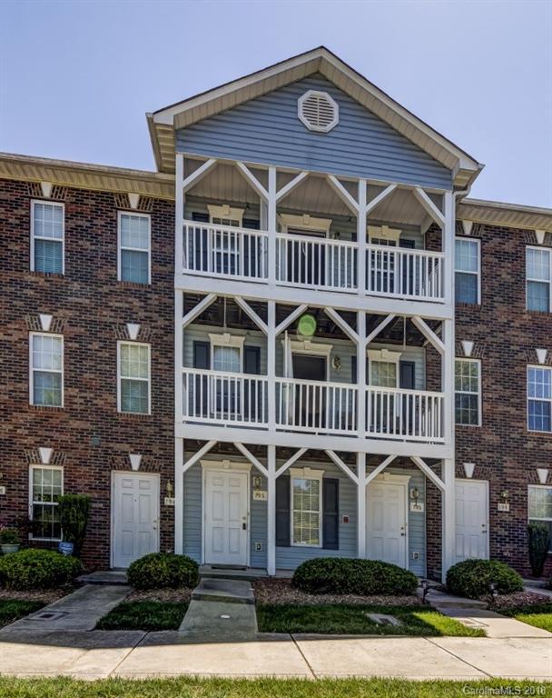 106 Locomotive Ln. #105, Mooresville, NC 28115