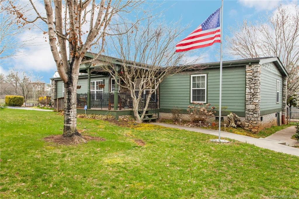 899 Aiken Rd., Asheville, NC 28804