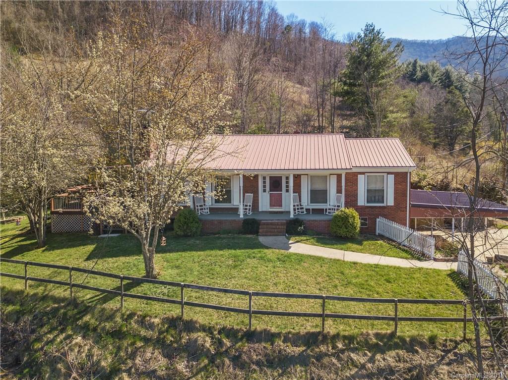 1463 Dix Creek Rd., Canton, NC 28716