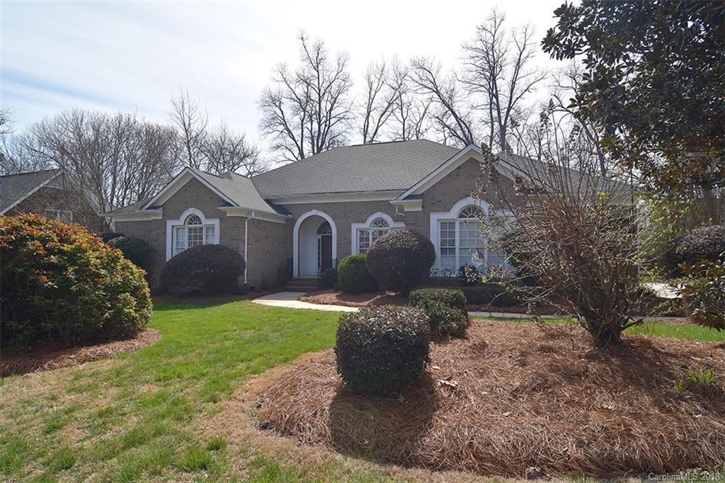 4633 Fairvista Dr., Charlotte, NC 28269