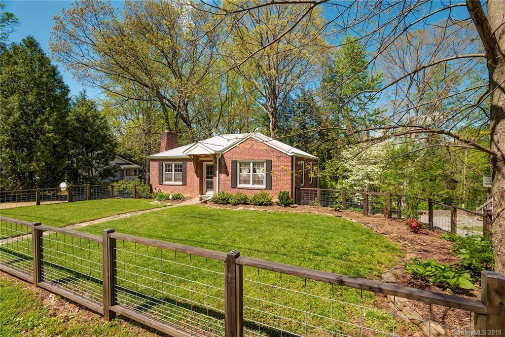 136 Lakewood Dr., Asheville, NC 28803