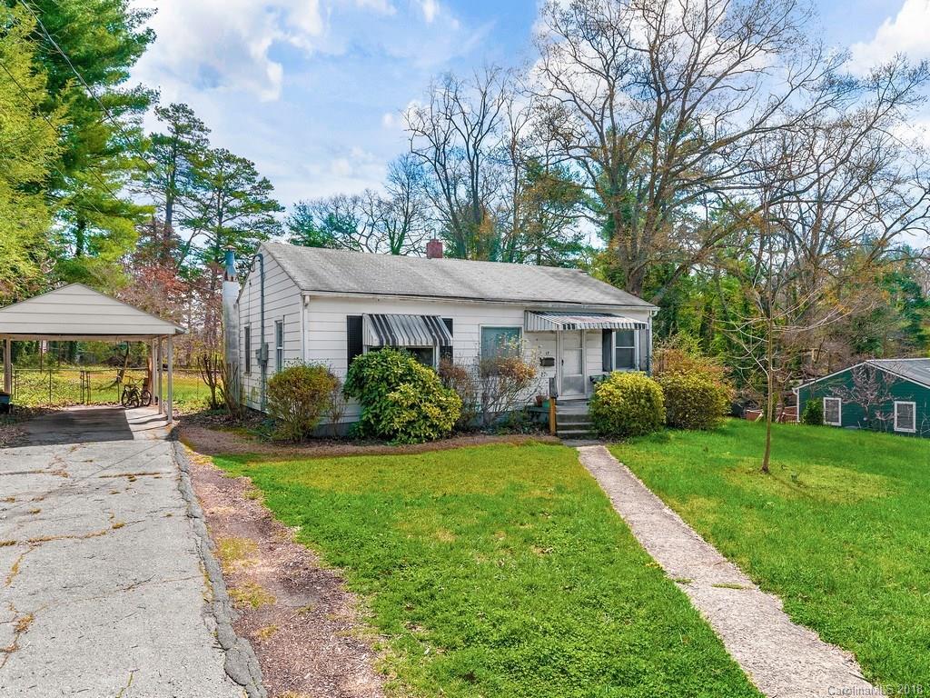 17 Carrier St., Asheville, NC 28806