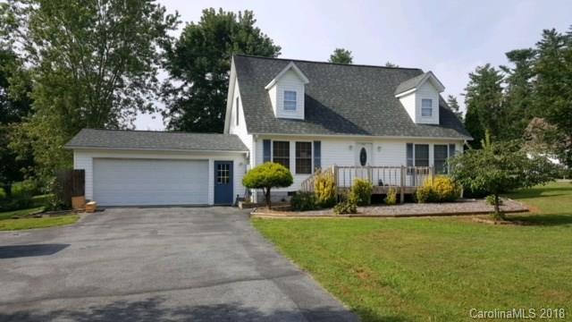 104 Westview Dr., Hendersonville, NC 28791