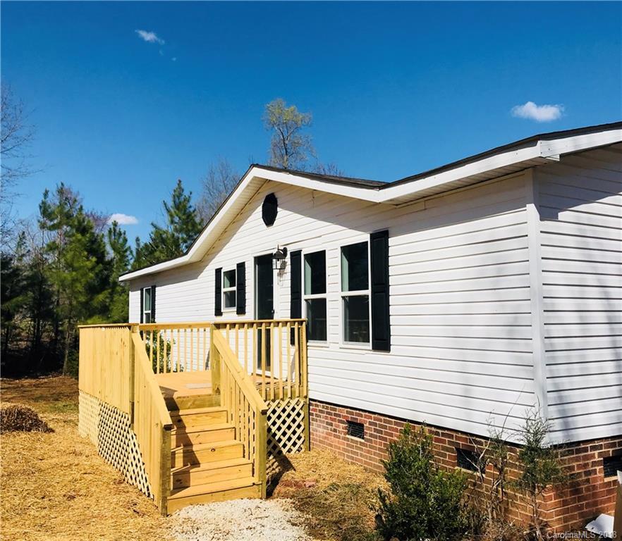 1395 Mirror Lake Rd., Lincolnton, NC 28092