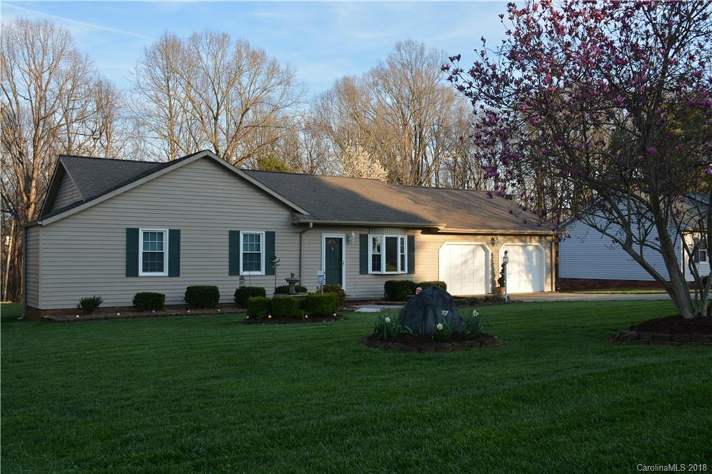 812 Whites Farm Rd., Statesville, NC 28625