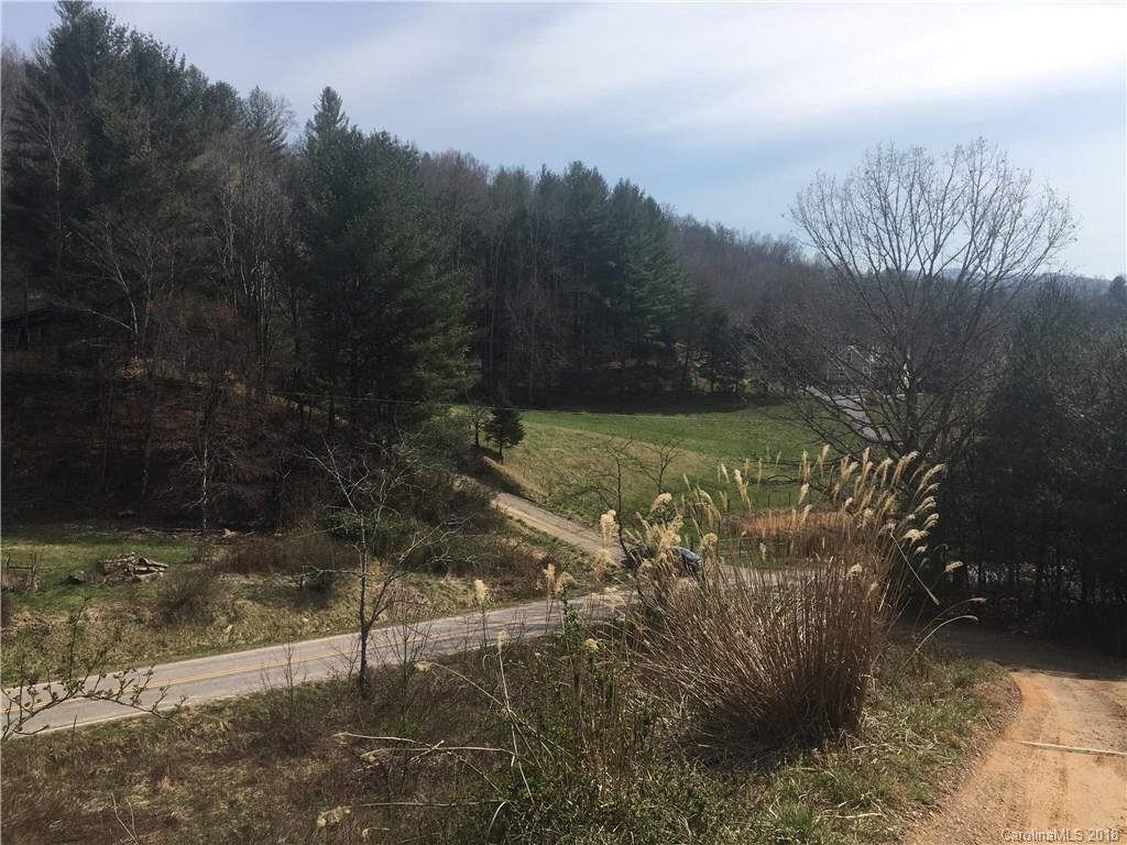 631 Roland Branch Rd., Burnsville, NC 28714