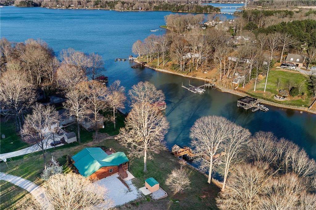 7418 Bankhead Rd., Denver, NC 28037