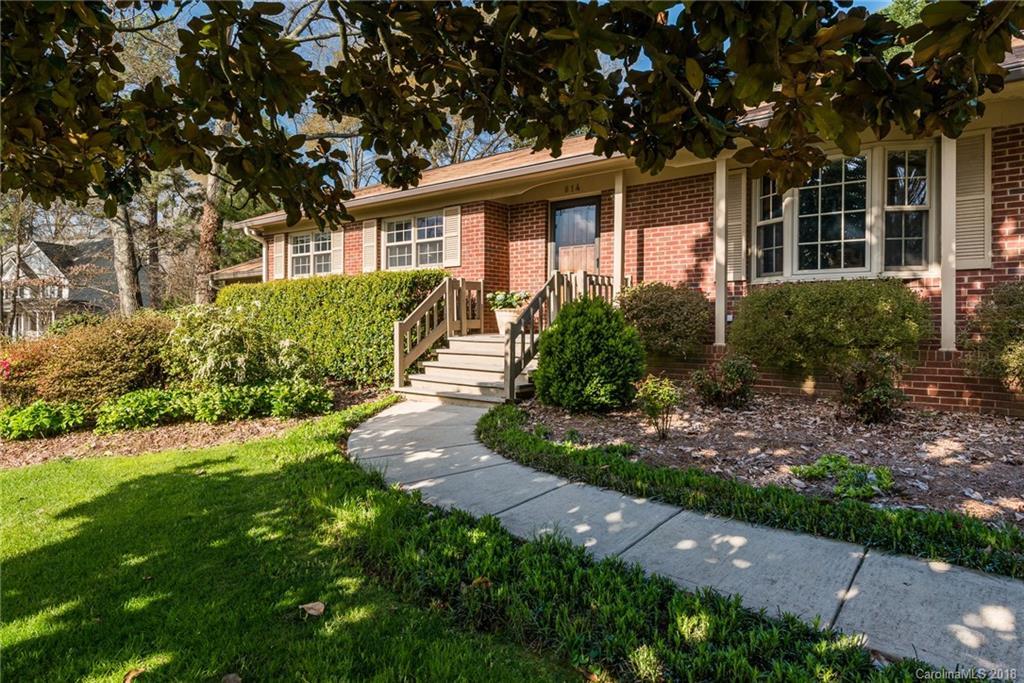 814 Twin Oaks Rd., Davidson, NC 28036