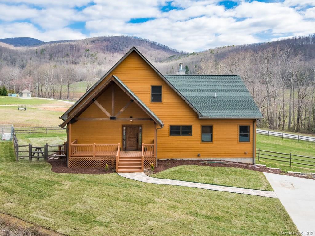 311 Bearwallow Mountain Rd., Hendersonville, NC 28792