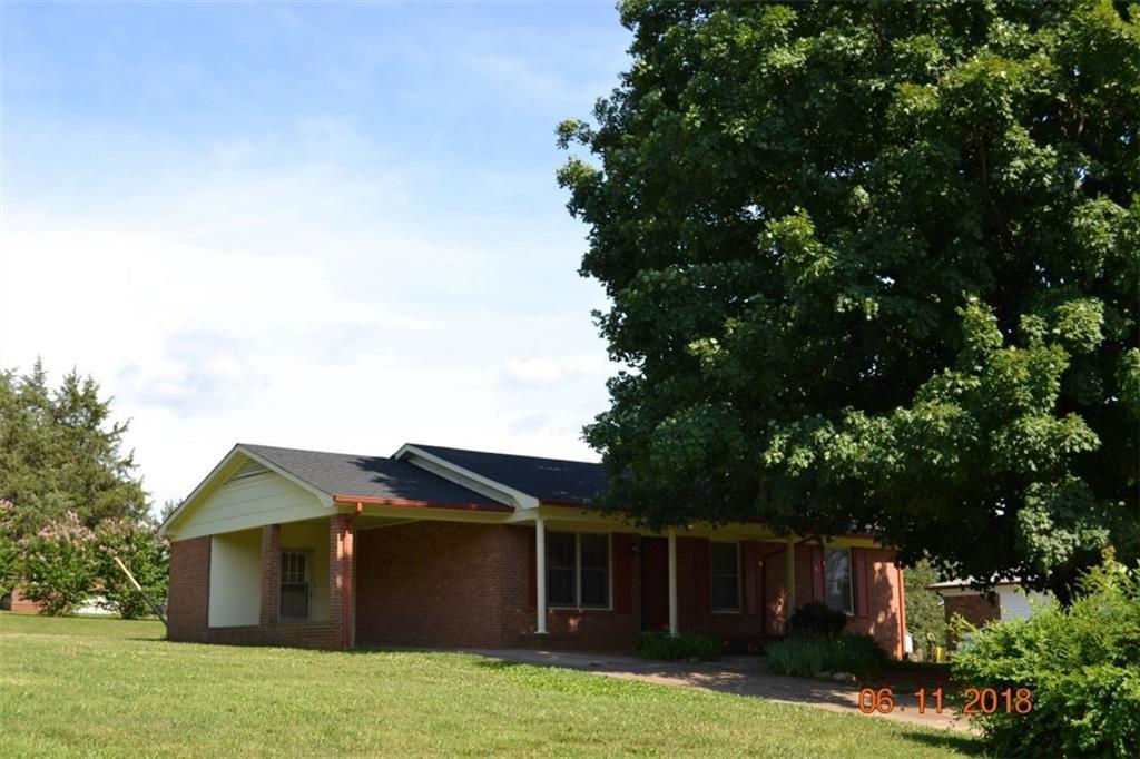 2232 Belmar St., Newton, NC 28658