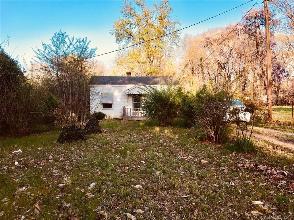 612 Miller Ave., Statesville, NC 28677