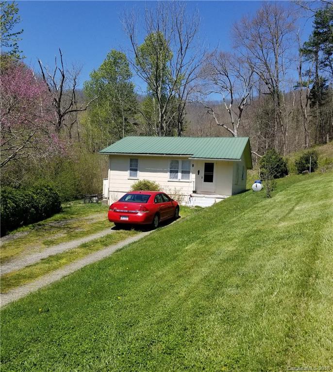 37 Falls Cir., Sylva, NC 28779