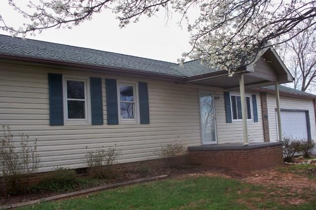 4940 Hilltop Dr., Hickory, NC 28602