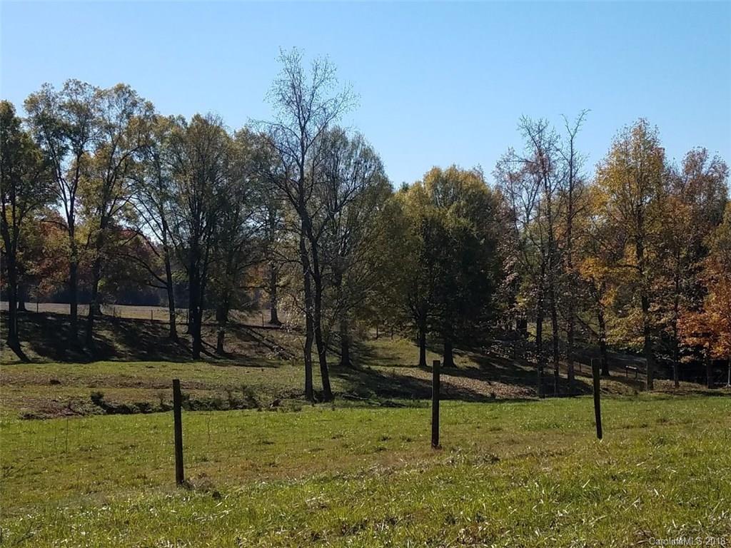 372 Linwood Rd., Mooresville, NC 28115