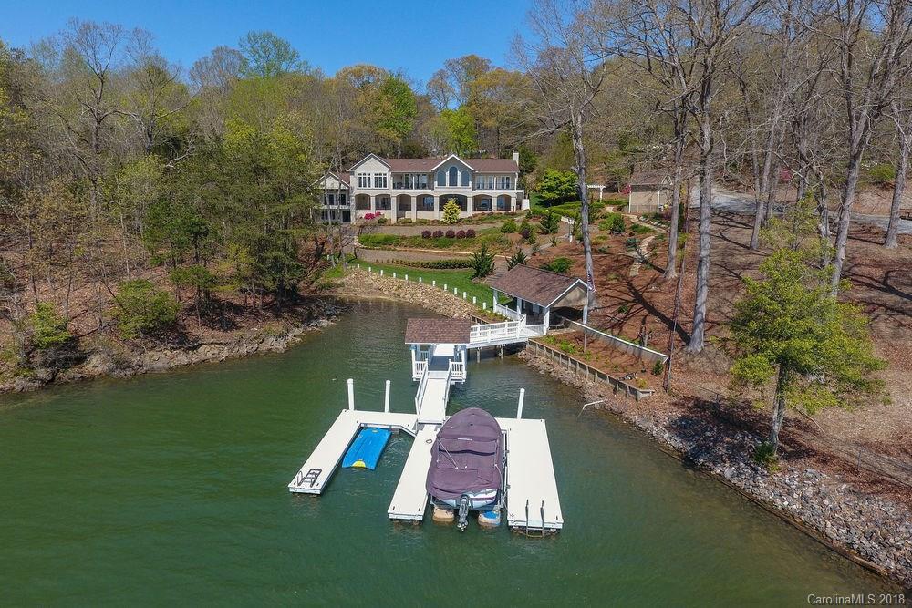 1536 Sherwood Ct., Sherrills Ford, NC 28673