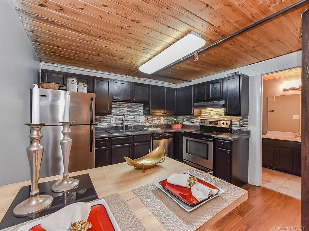 201 Hoskins Rd. #233, Charlotte, NC 28208