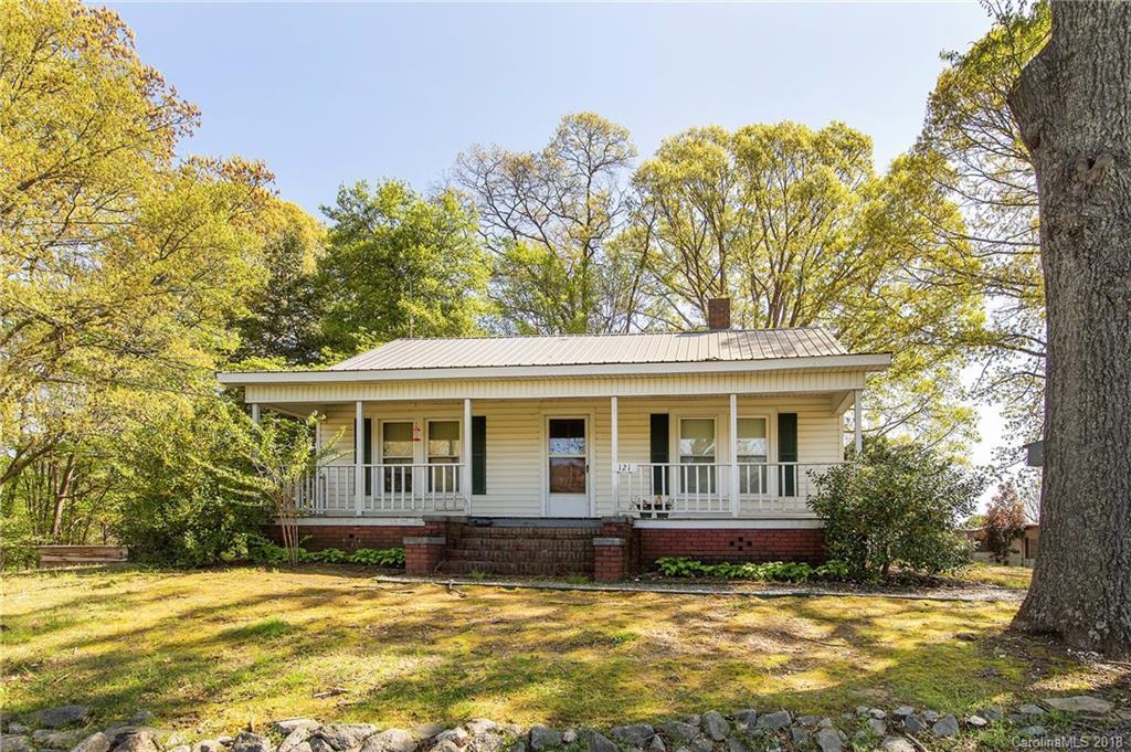 120 Alwran Rd., Mount Holly, NC 28120