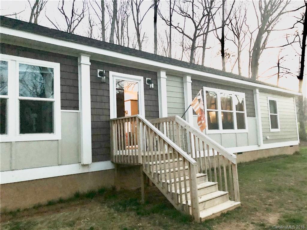 205 Leatherwood Cove Rd., Waynesville, NC 28785