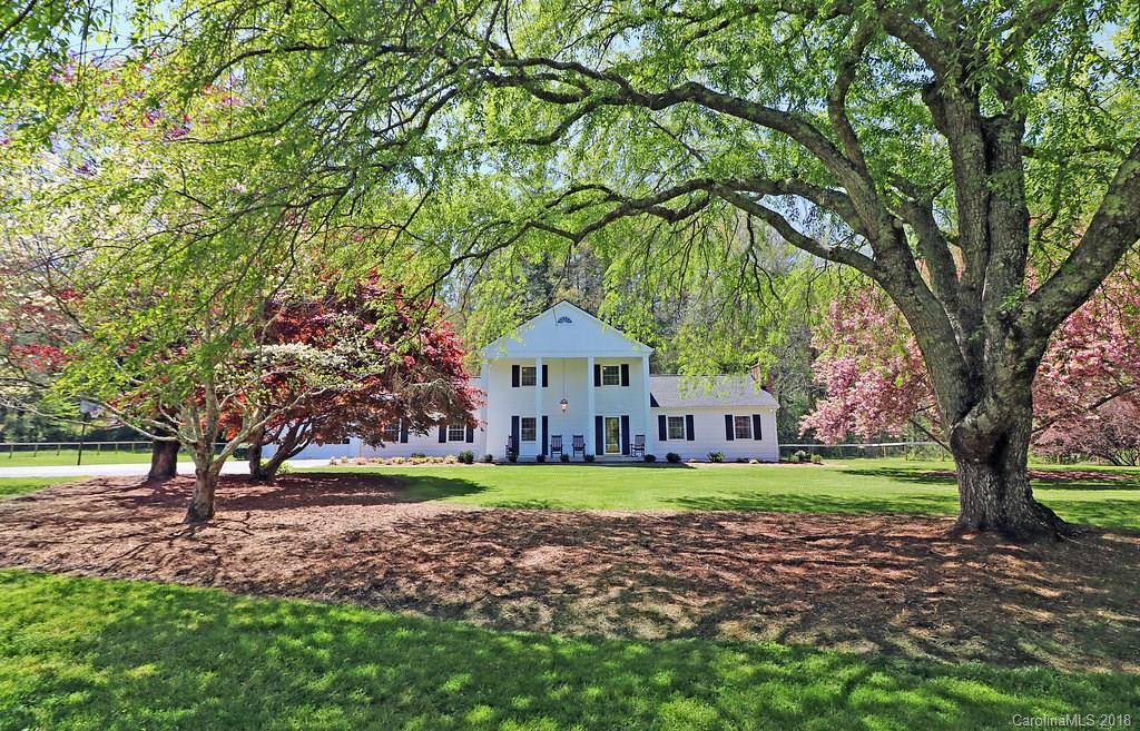 214 North Hills Dr., Hendersonville, NC 28791