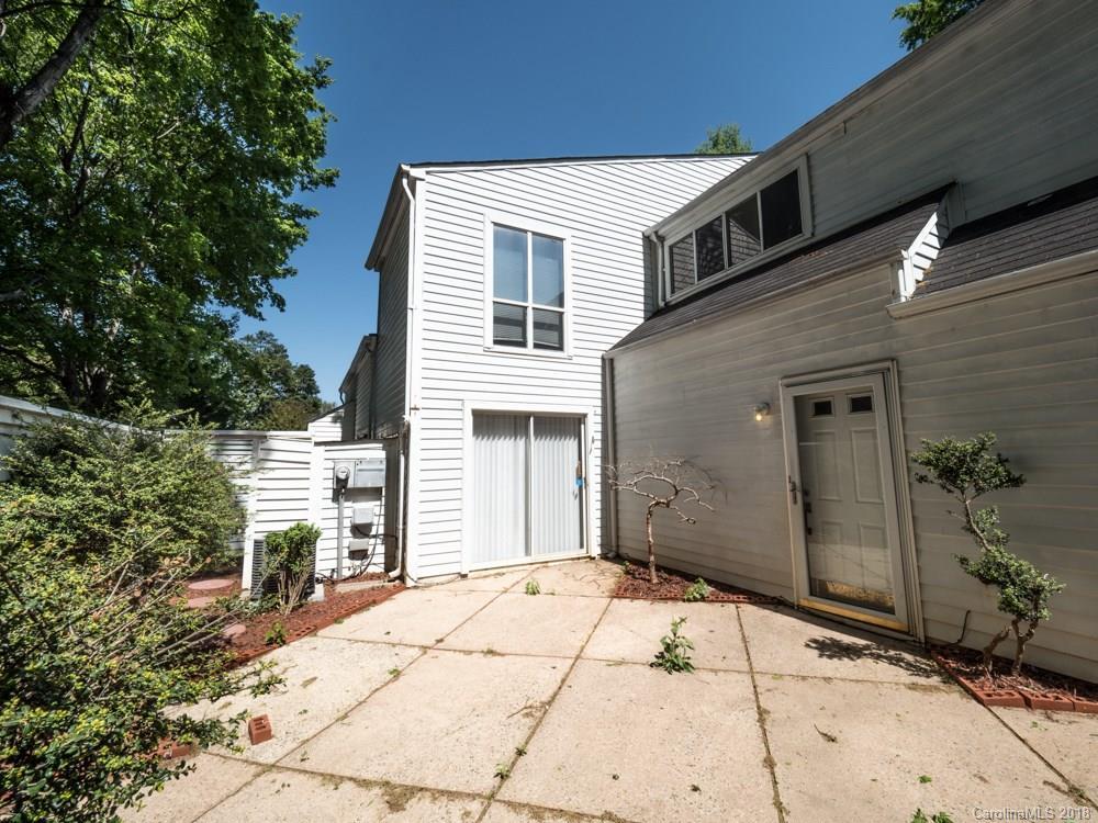 6927 Stonington Ln., Charlotte, NC 28227
