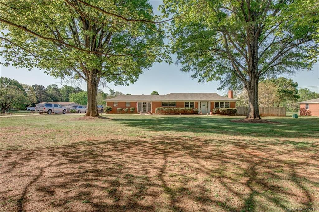 1935 Old Hickory Grove Rd., Mount Holly, NC 28120