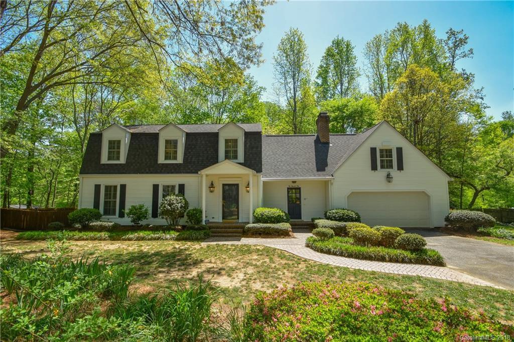 204 Woodleigh Dr., Gastonia, NC 28056