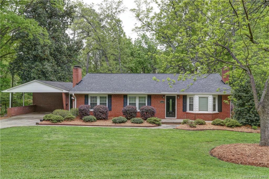 1605 Fairfield Dr., Gastonia, NC 28054
