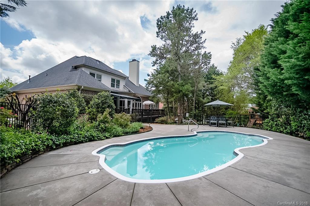 18211 Dembridge Dr., Davidson, NC 28036