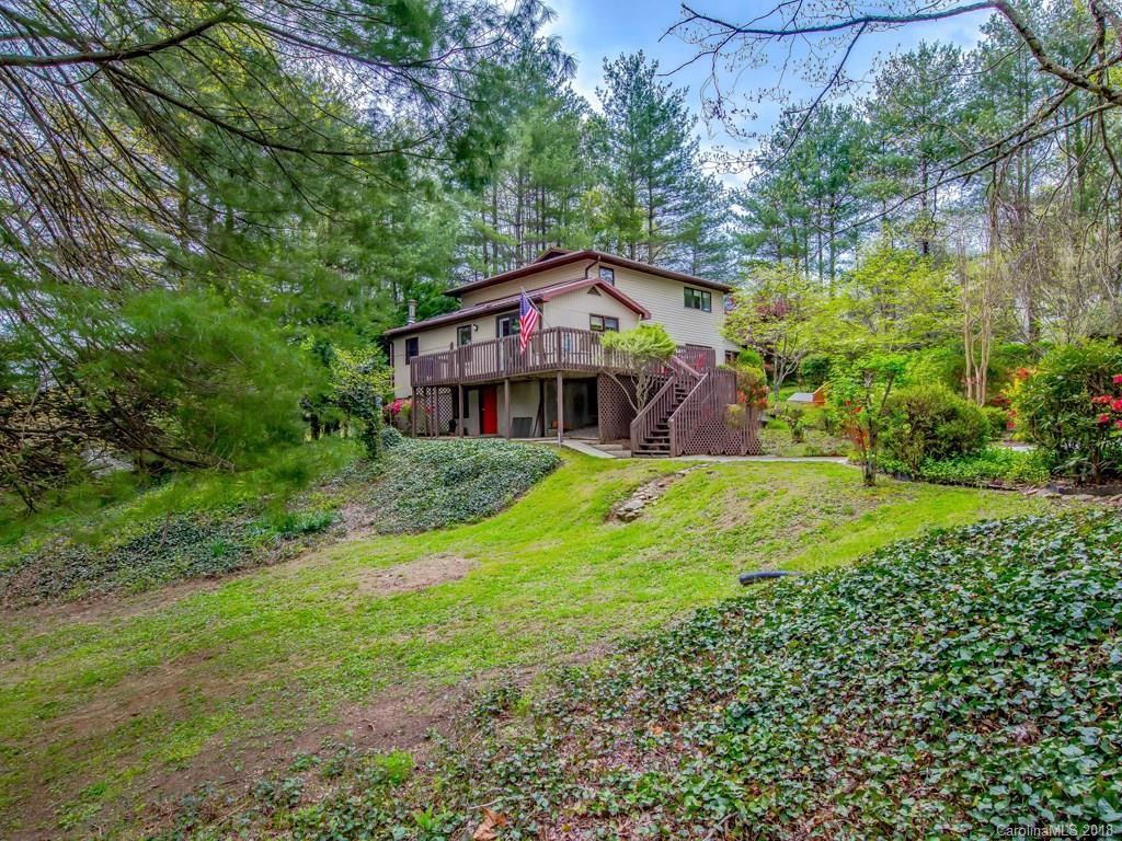623 Owensby Rd., Hendersonville, NC 28792