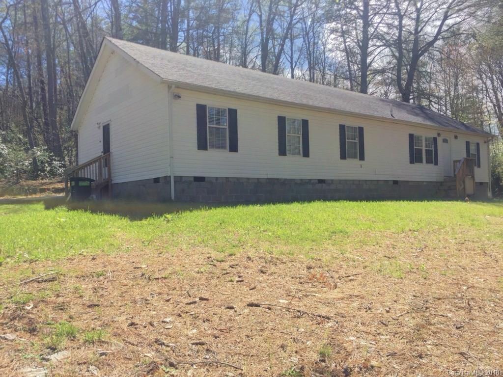 2915 Locust Grove Rd., Hendersonville, NC 28792