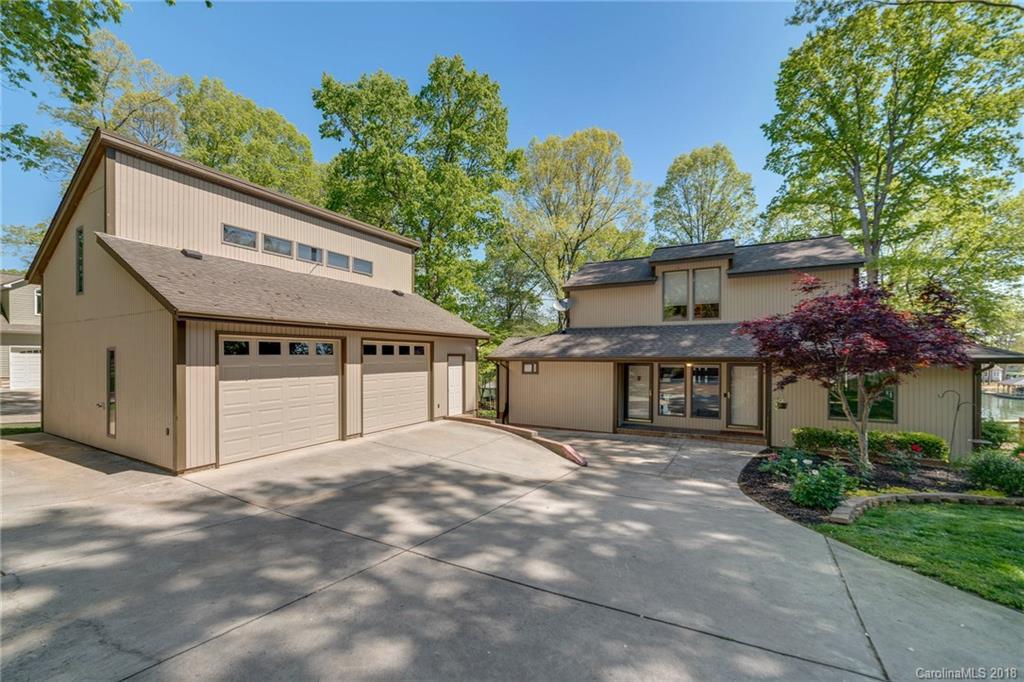 5032 Lynwood Rd., Sherrills Ford, NC 28673