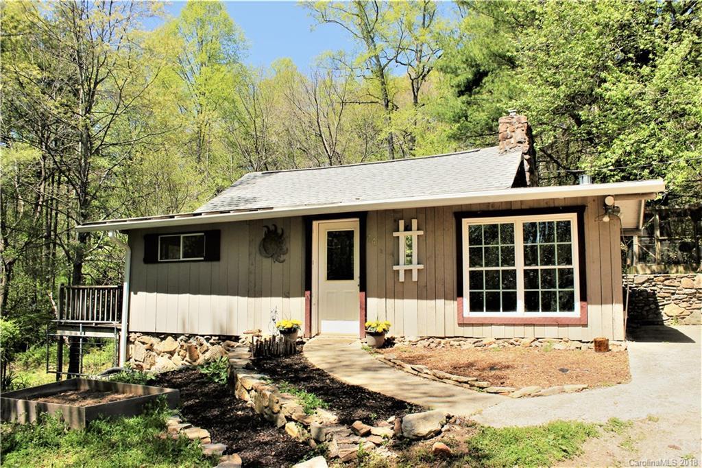44 Hemphill Knoll Rd., Asheville, NC 28803