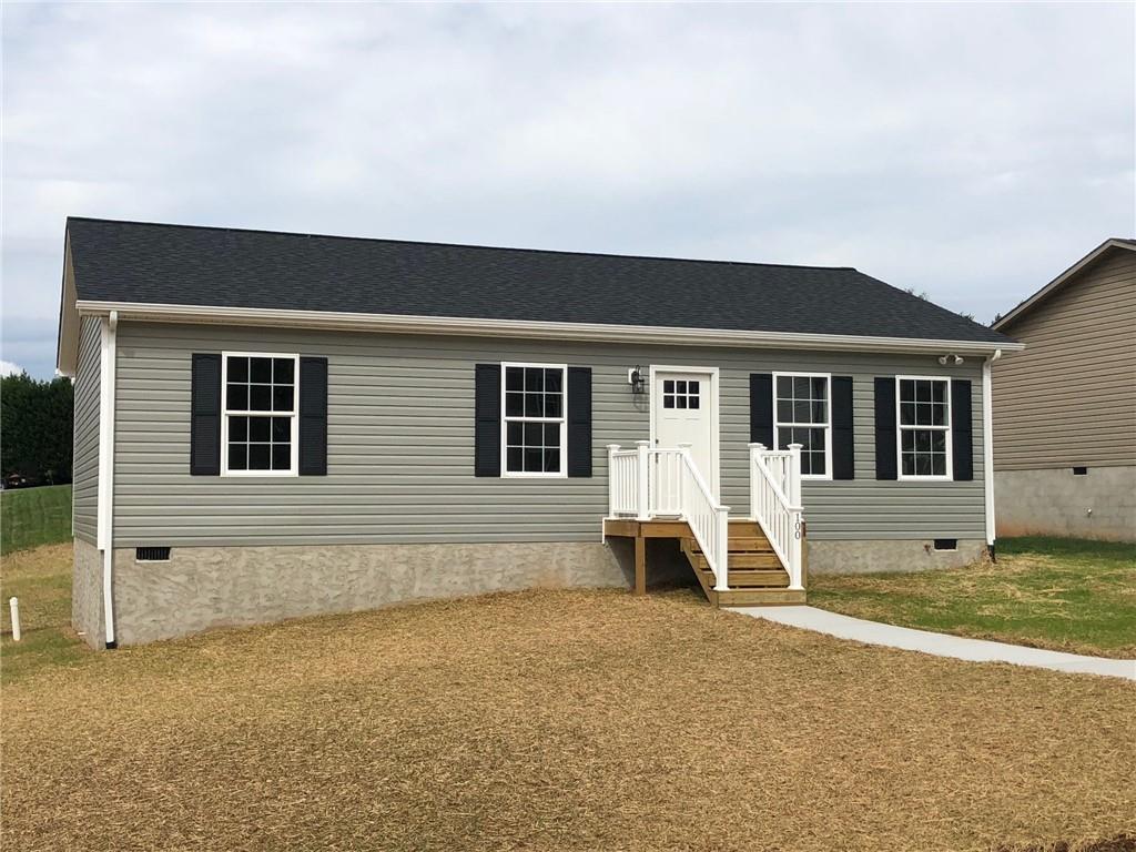 100 Alexander Heritage Dr., Hickory, NC 28601