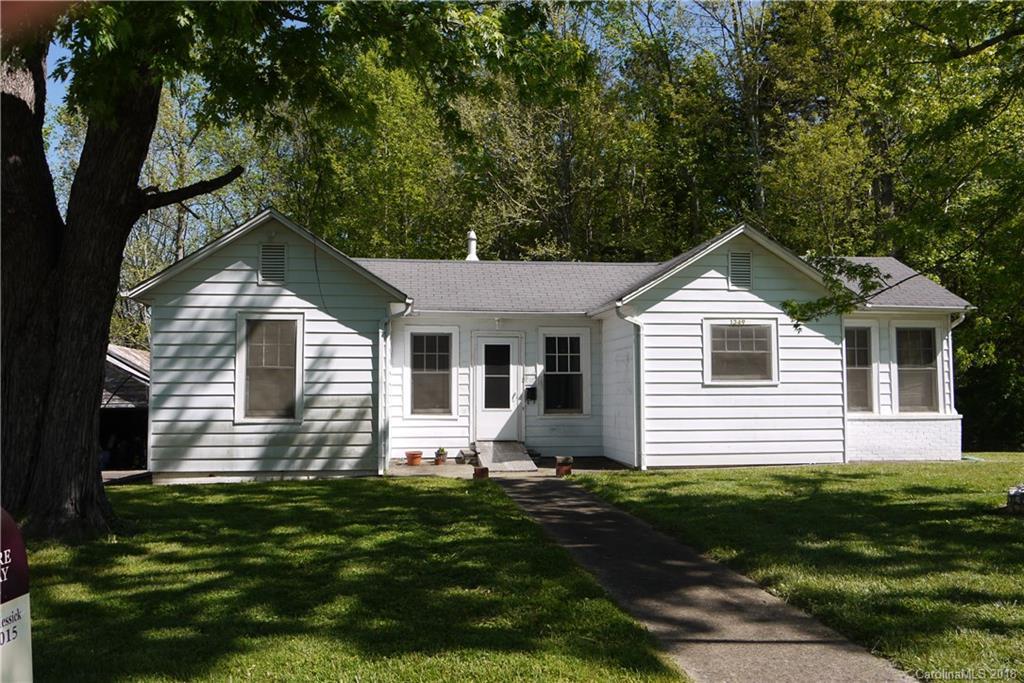 1349 NE 12th Ave., Hickory, NC 28601