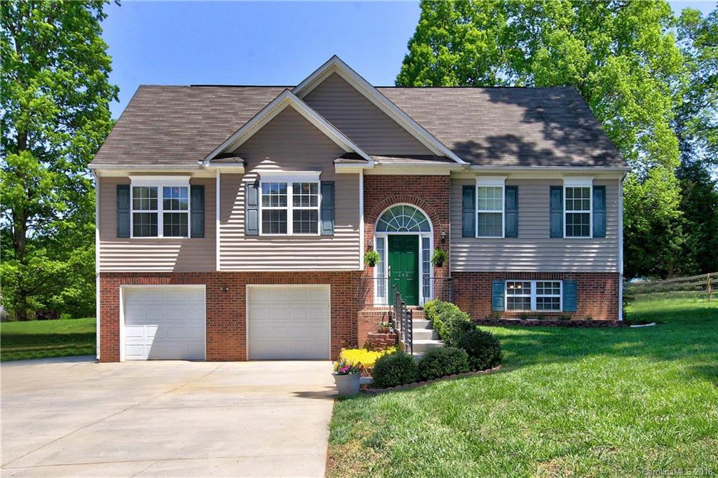 144 Rocky Point Ct., Mooresville, NC 28115