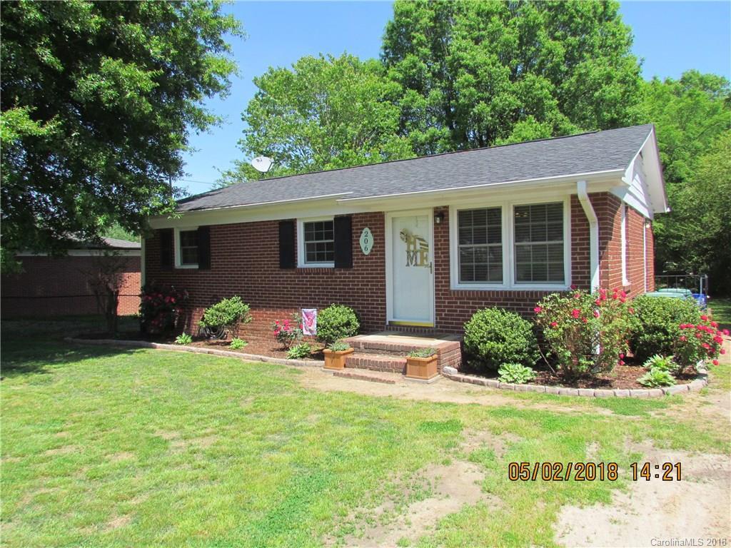 206 Winona Ave., Kannapolis, NC 28081