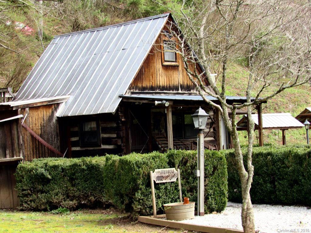 38 Chickadee Ln., Sylva, NC 28779