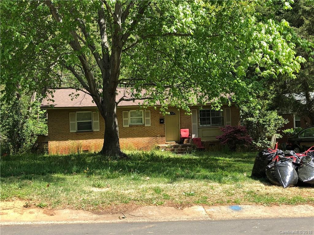 2017 Longleaf Dr., Charlotte, NC 28210