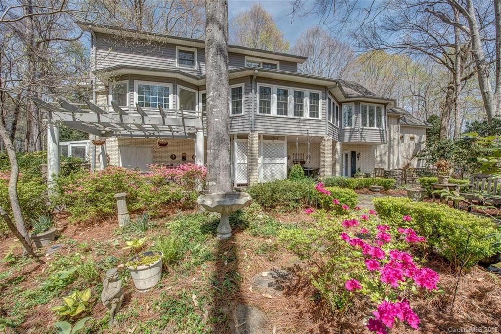 129 Royal Oaks Ln., Gastonia, NC 28056