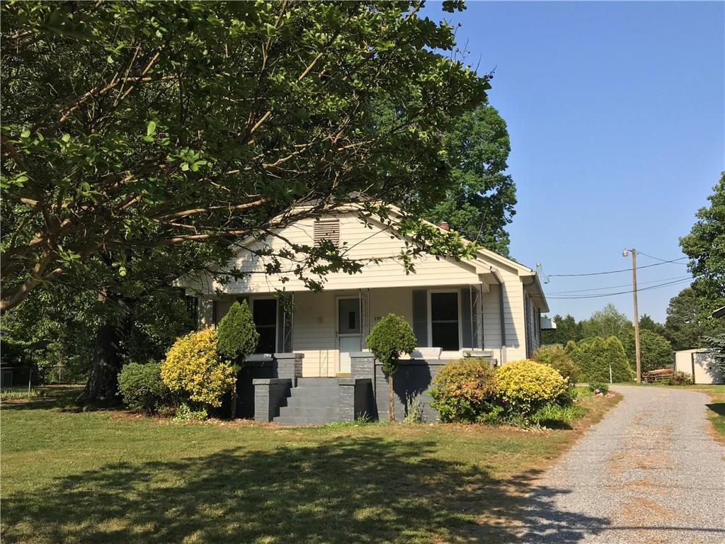 1996 16th St., Hickory, NC 28601