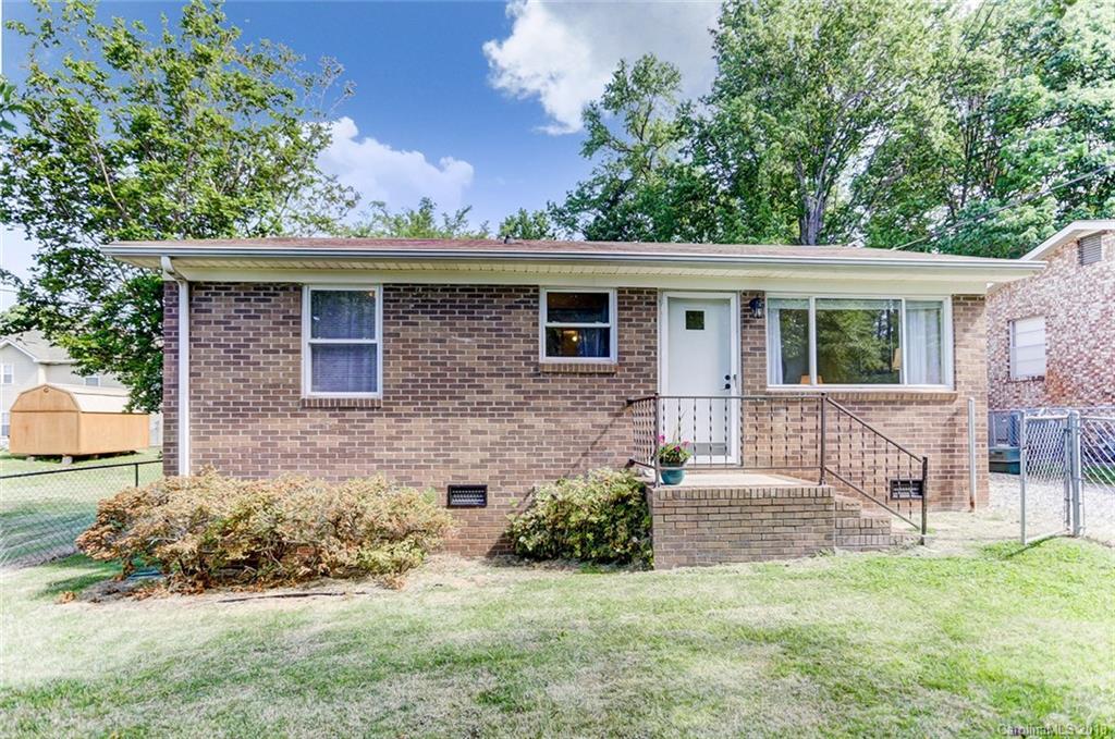 2558 Amber Crest Dr., Gastonia, NC 28052