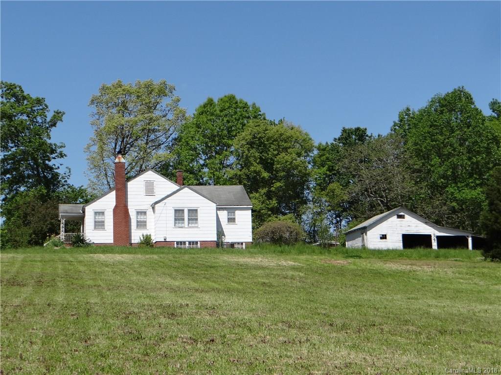 2711 8th Ave., Hickory, NC 28602