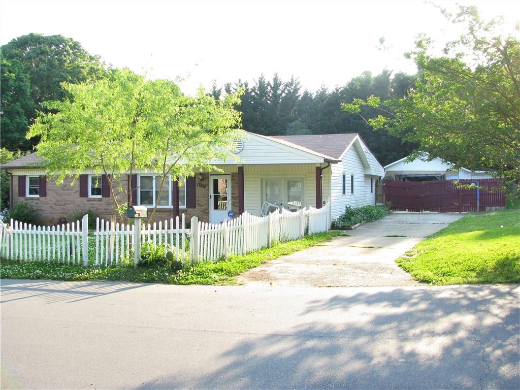 1937 28th St., Hickory, NC 28601
