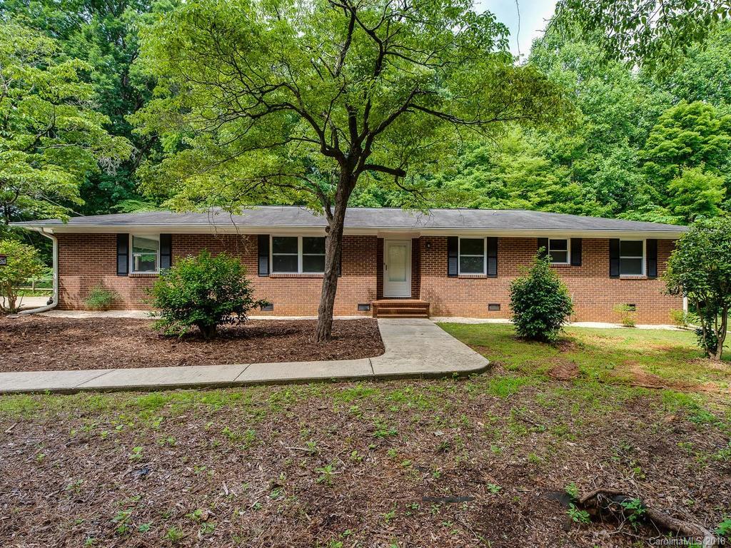 7615 Cedarbrook Dr., Charlotte, NC 28215