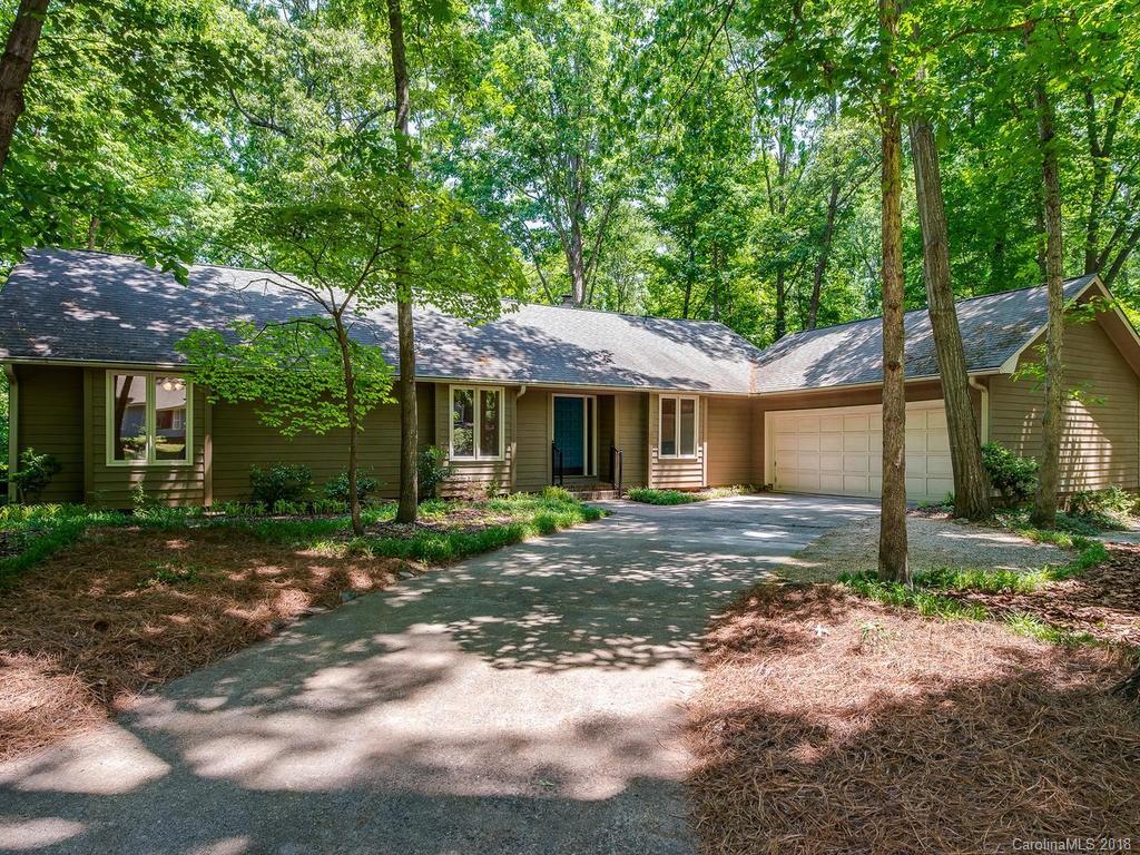 1703 Wandering Way Dr., Charlotte, NC 28226