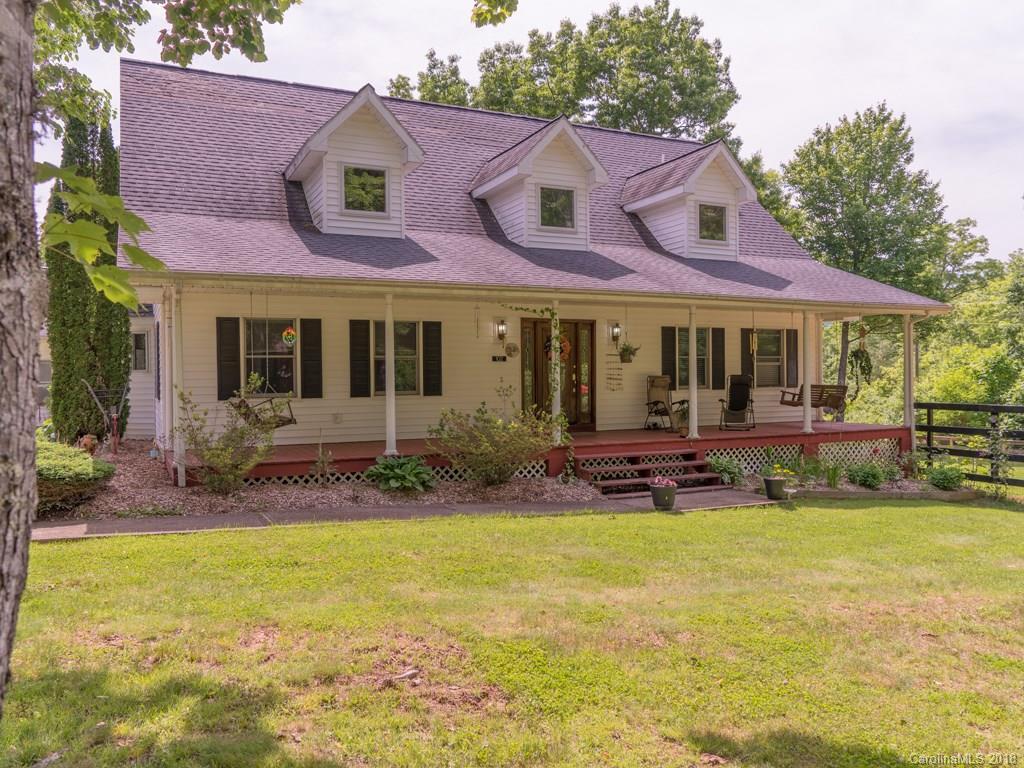 102 Sensational Dr., Burnsville, NC 28714