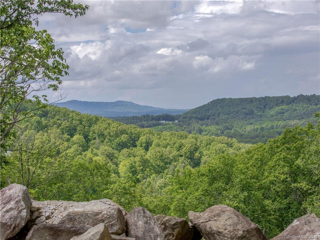 9999 Winterview Tr., Hendersonville, NC 28739